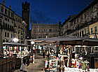 Verona Markt bei Nacht